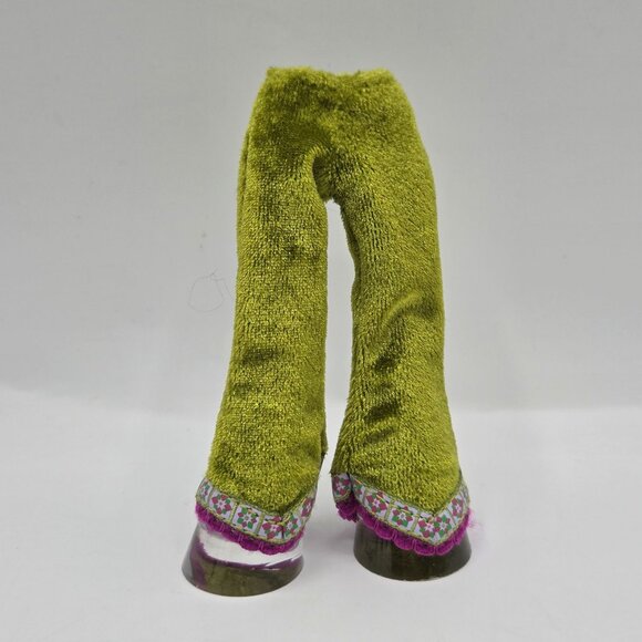 Bratz Doll Dynamite Dance Fashion Pack 2001 Green Velvet Pants MGA Collectible - Picture 1 of 4